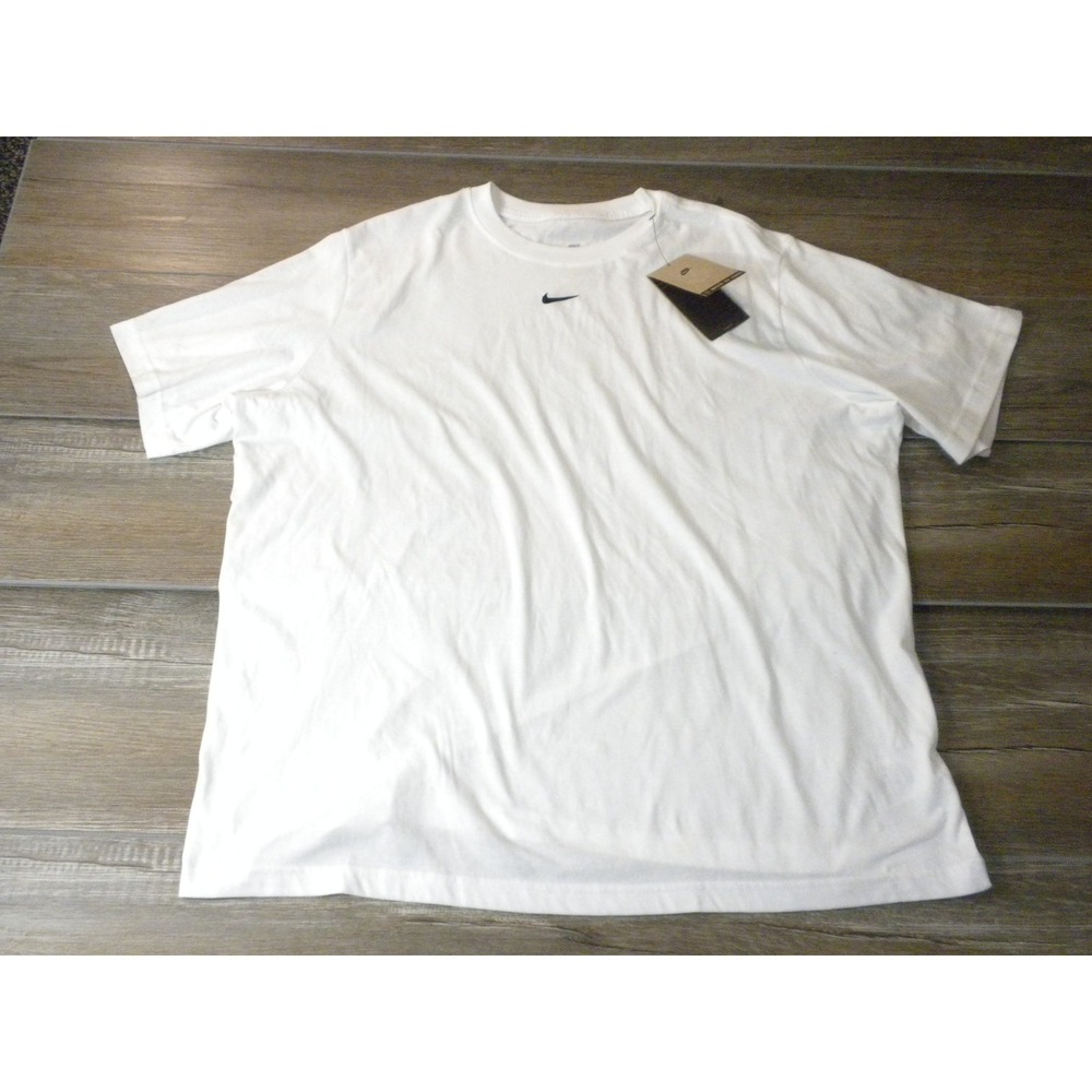 Nike T shirt Womens XL White Essential Center Swoosh Oversized Loose Fit FD4149